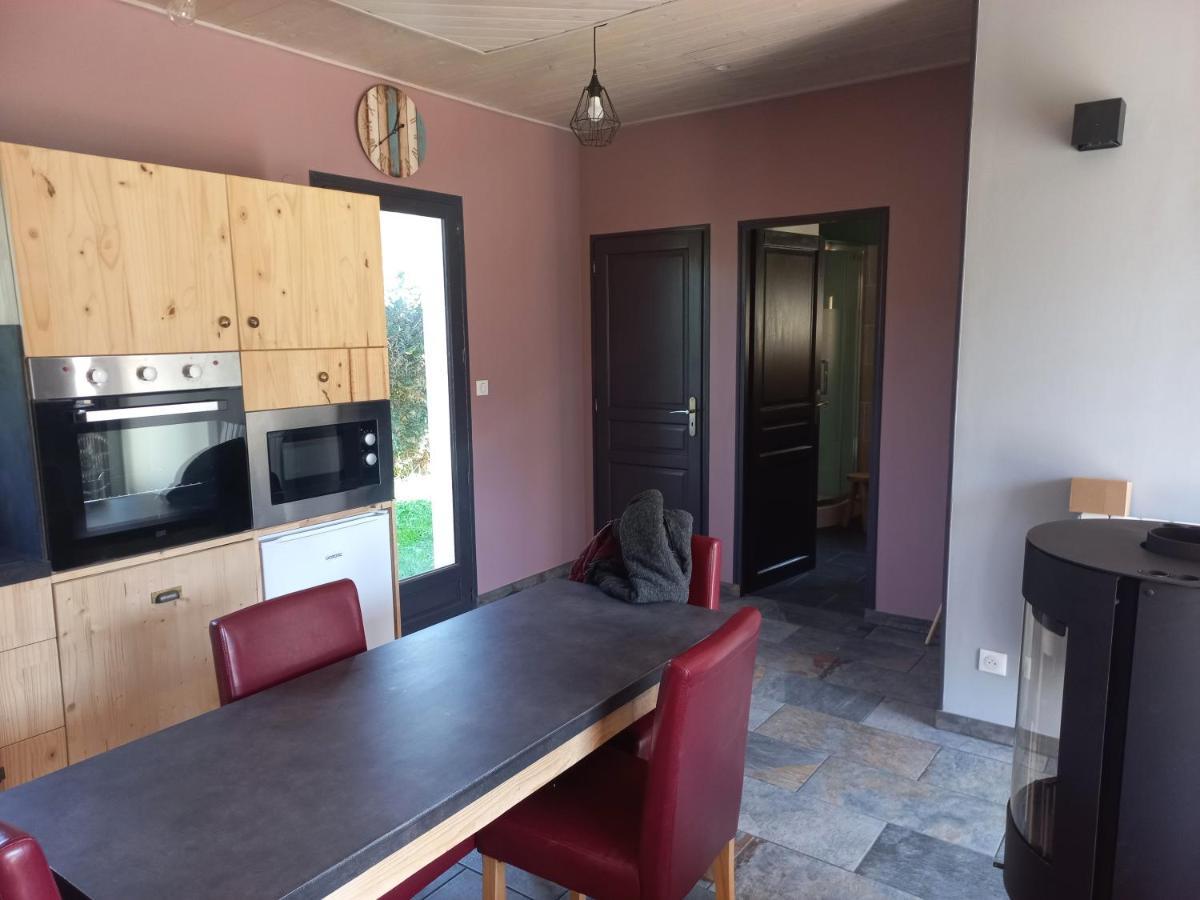 Gite Avec Option Bien-Etre Sur La Veloscenie Montigny-le-Chartif Exterior foto