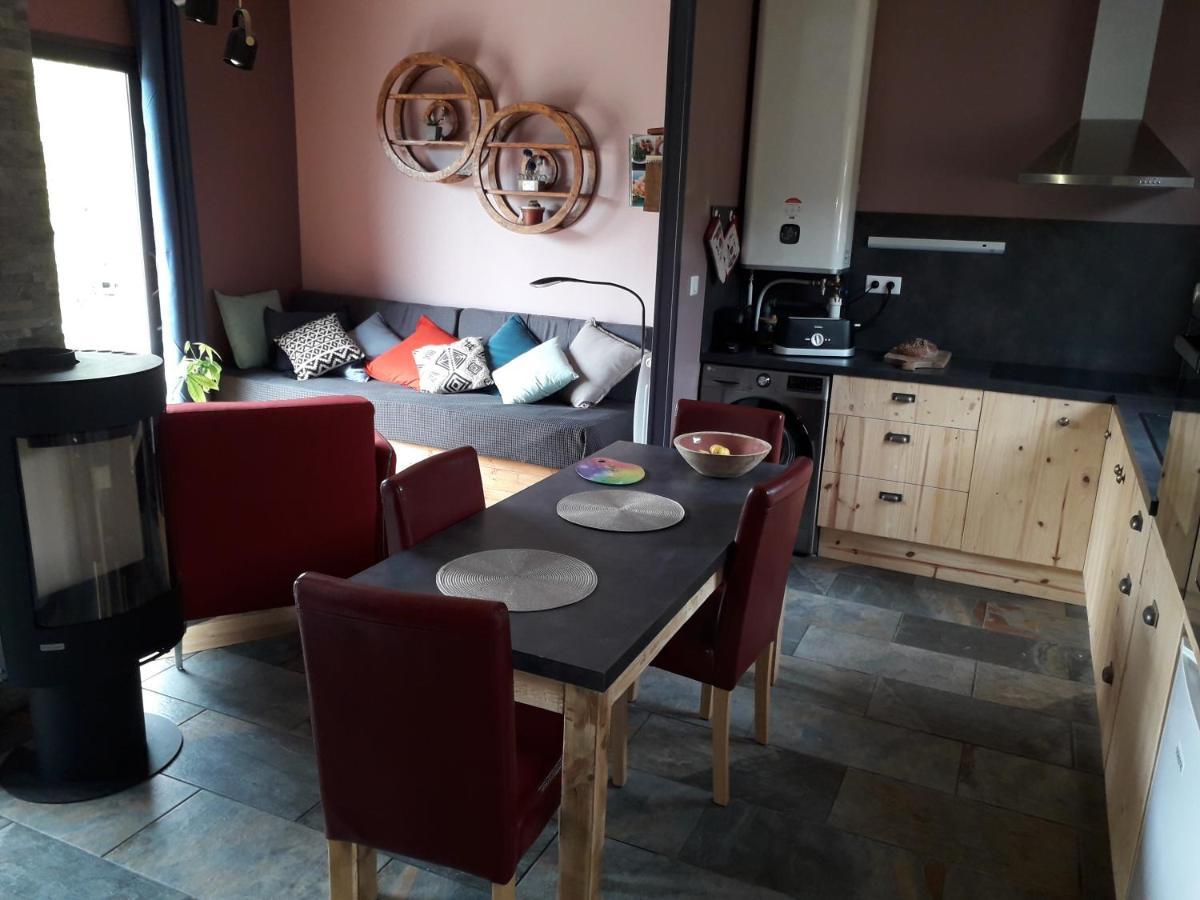 Gite Avec Option Bien-Etre Sur La Veloscenie Montigny-le-Chartif Exterior foto