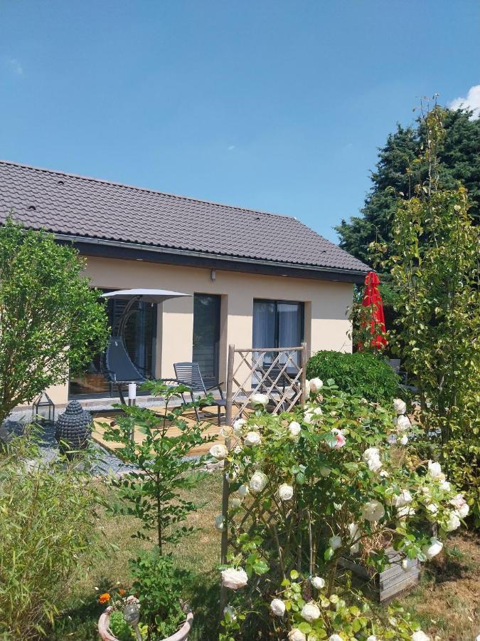 Gite Avec Option Bien-Etre Sur La Veloscenie Montigny-le-Chartif Exterior foto